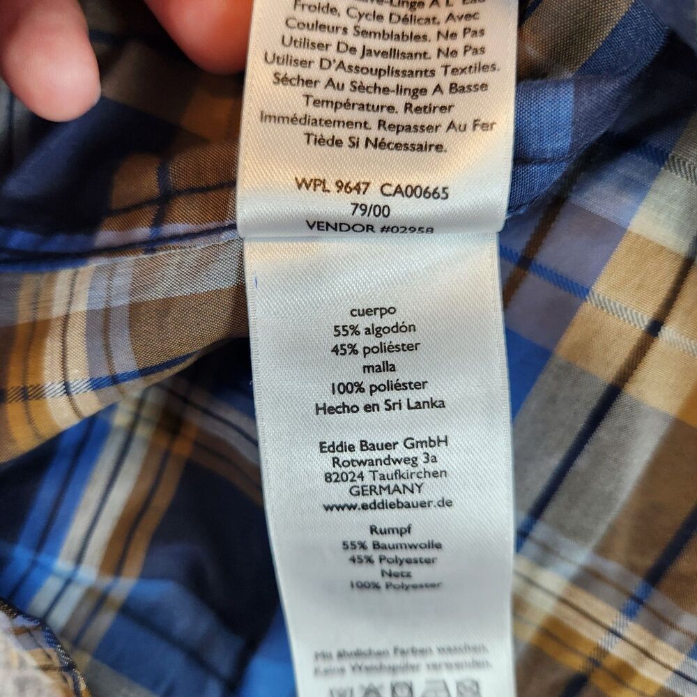 Eddie Bauer Travex Shirt Men Medium Blue Plaid Classic‎ Fit Button Mesh Pocket - Picture 7 of 11
